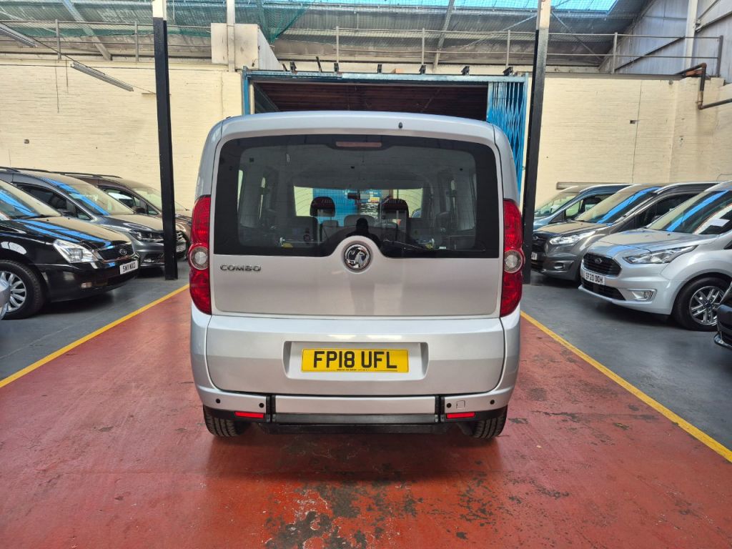 Used Vauxhall Combo 2018 for sale - 76637544: Photo 26