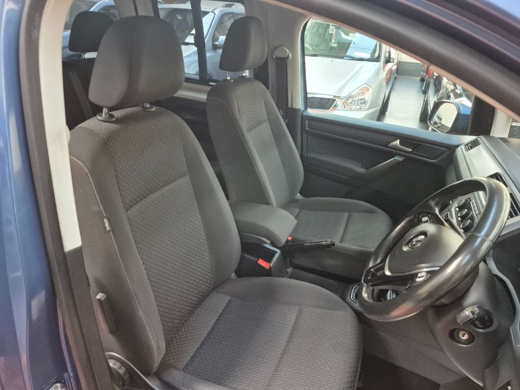 Used Volkswagen Caddy Maxi Life 2018 for sale - 76653825: Photo 15