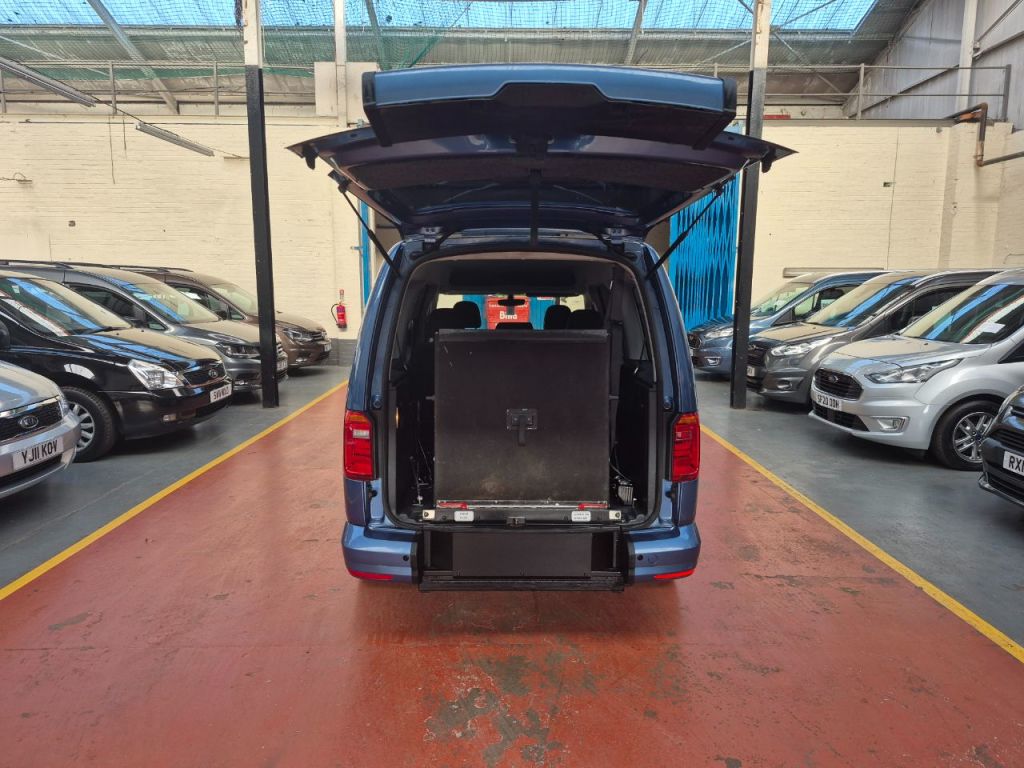 Used Volkswagen Caddy Maxi Life 2018 for sale - 76653825: Photo 22