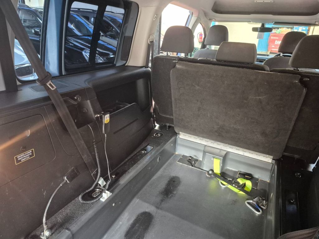 Used Volkswagen Caddy Maxi Life 2018 for sale - 76653825: Photo 25