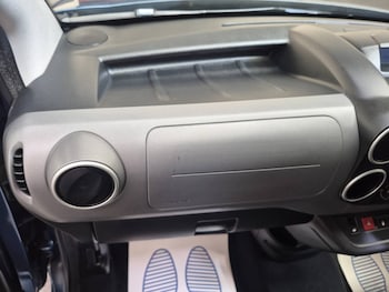 Used Peugeot Partner Tepee 2017 for sale - 79017490: Photo