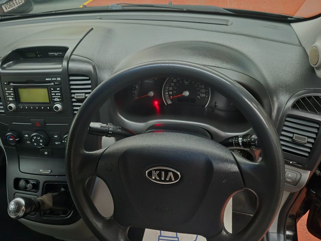 Used Kia Sedona 2012 for sale - 77033175: Photo 15