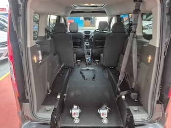 Used Ford Grand Tourneo Connect 2021 for sale - 79557045: Photo