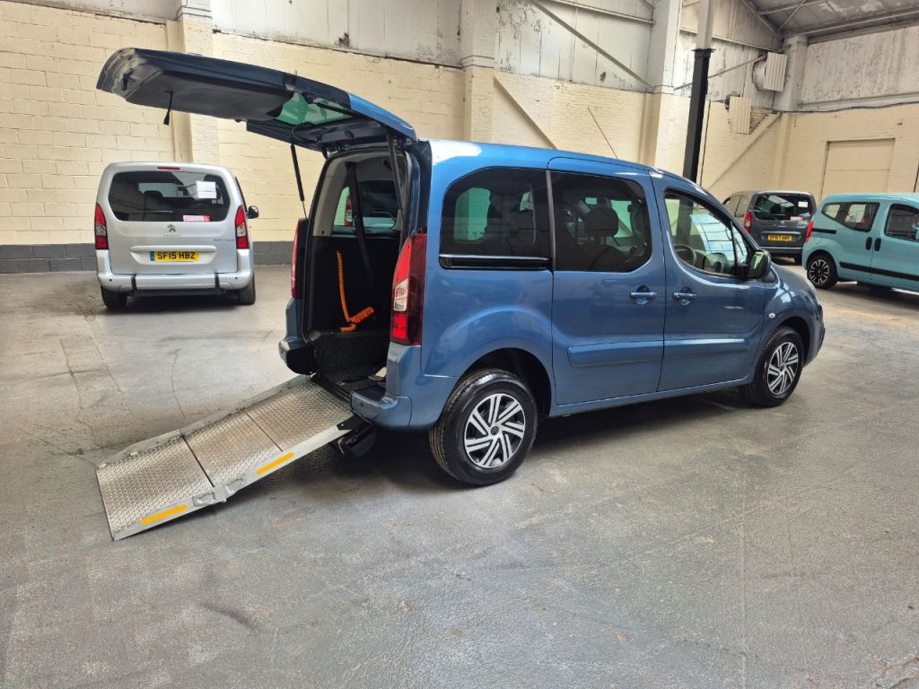 Vehicle 29