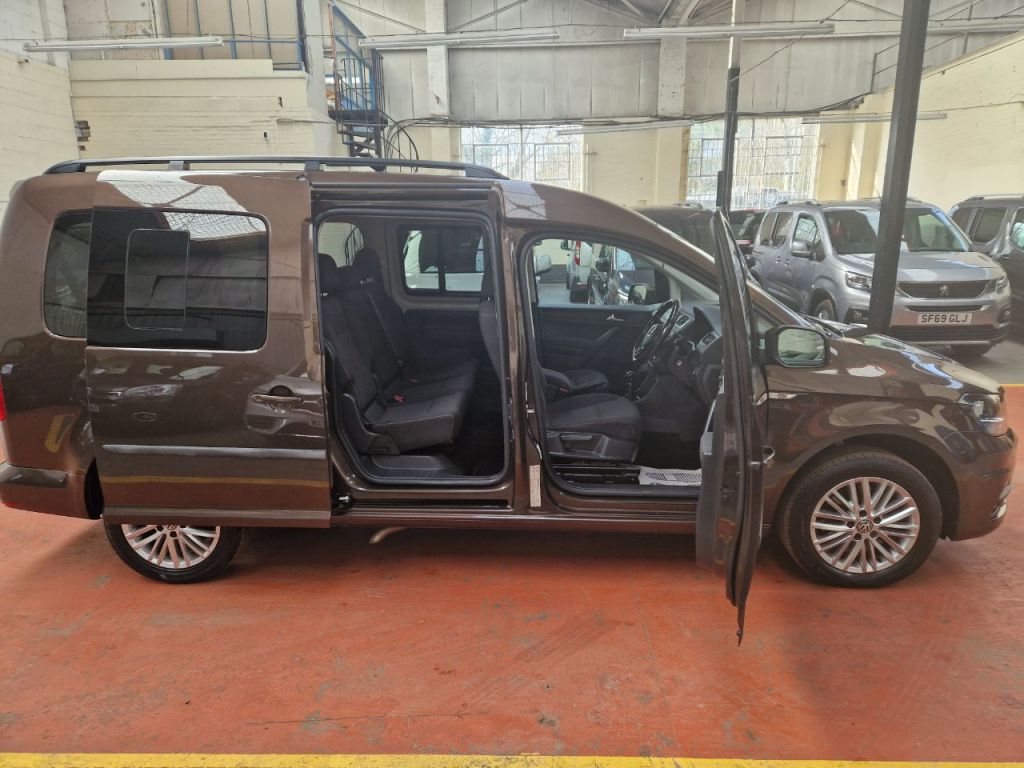 Used Volkswagen Caddy Maxi Life 2016 for sale - 77341150: Photo 12
