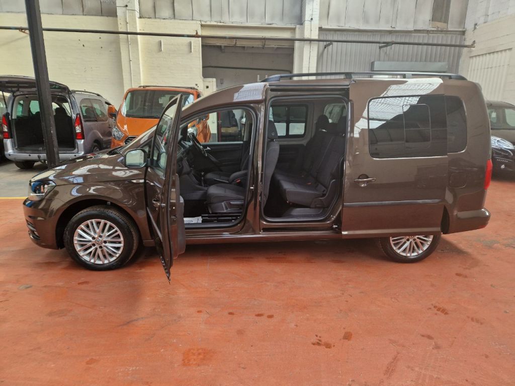 Used Volkswagen Caddy Maxi Life 2016 for sale - 77341150: Photo 6