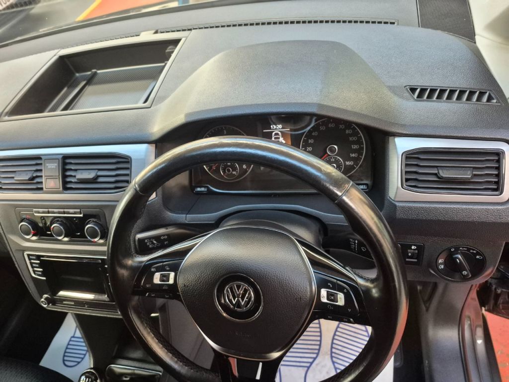 Used Volkswagen Caddy Maxi Life 2018 for sale - 76616917: Photo 20