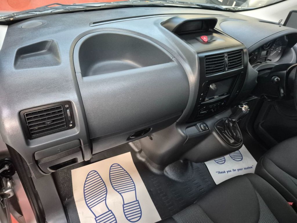 Used Peugeot Expert Tepee 2016 for sale - 76438937: Photo 11