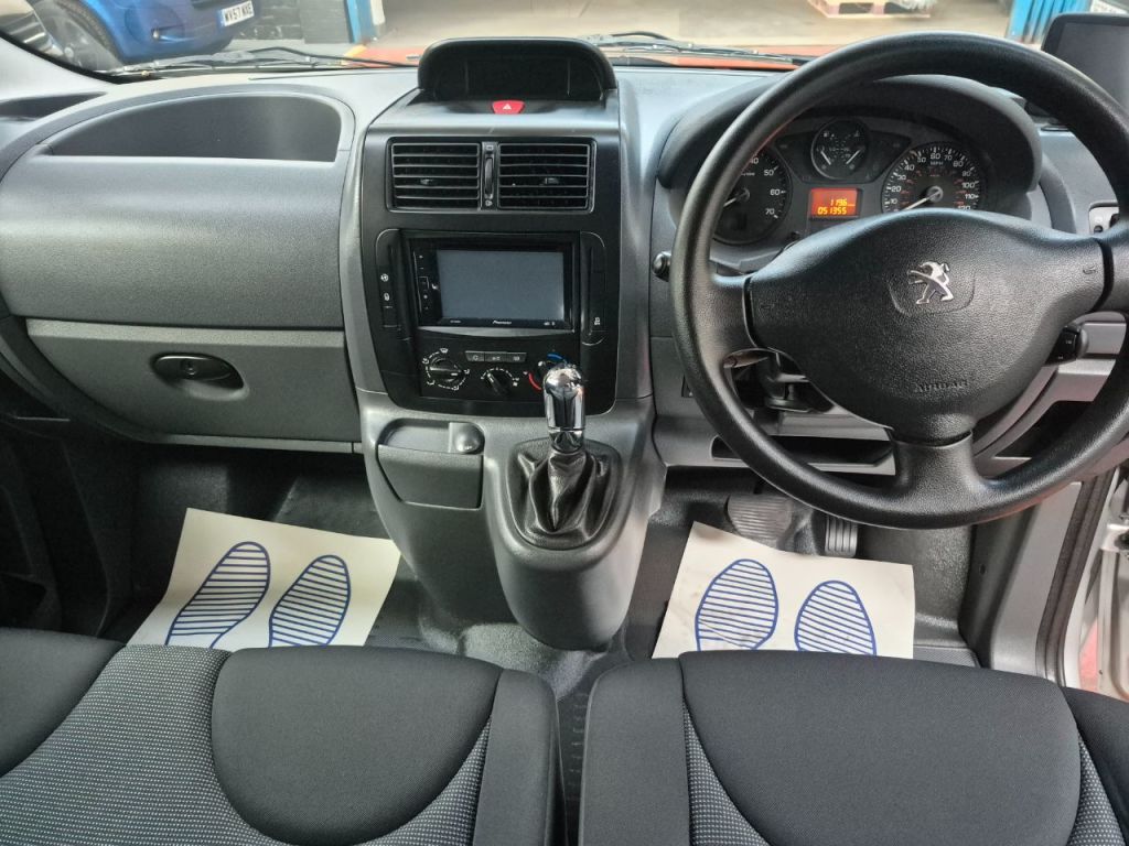 Used Peugeot Expert Tepee 2016 for sale - 76438937: Photo 19