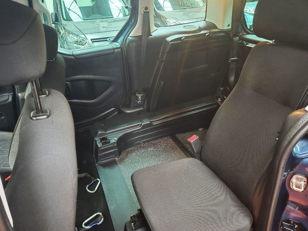 Used Peugeot Partner 2019 for sale - 76918869: Photo 11