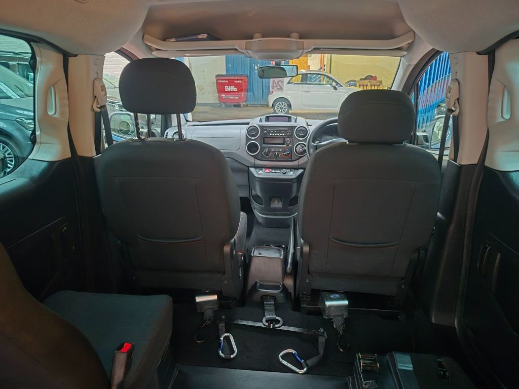 Used Peugeot Partner 2019 for sale - 76918869: Photo 29