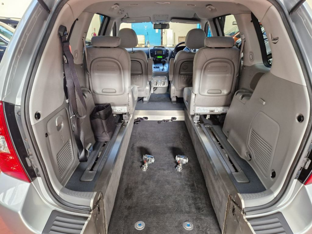 Used Kia Sedona 2011 for sale - 76535077: Photo 5