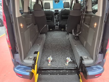 Used Ford Grand Tourneo Connect 2022 for sale - 79500761: Photo