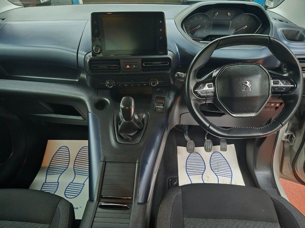 Used Peugeot Rifter 2020 for sale - 76723420: Photo 19