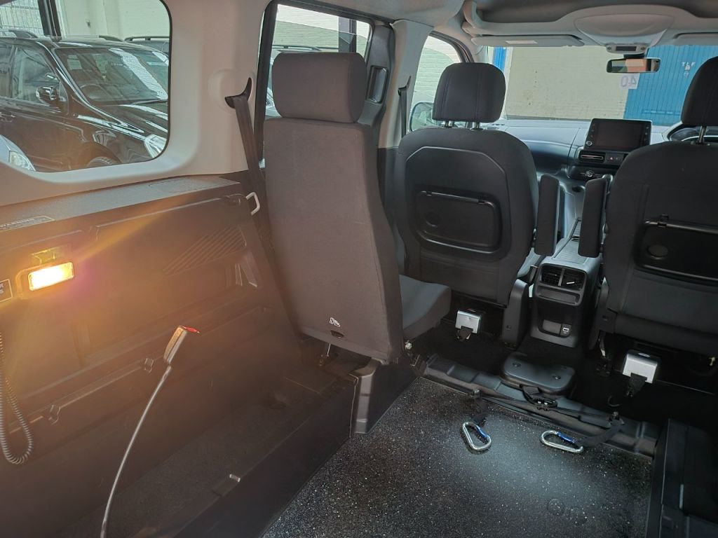 Used Peugeot Rifter 2020 for sale - 76723420: Photo 26