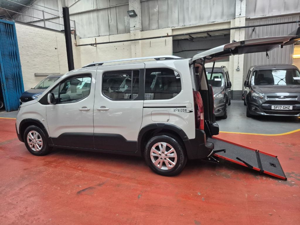 Used Peugeot Rifter 2020 for sale - 76723420: Photo 28