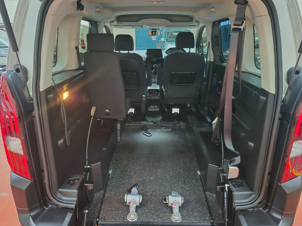 Used Peugeot Rifter 2020 for sale - 76723420: Photo 6