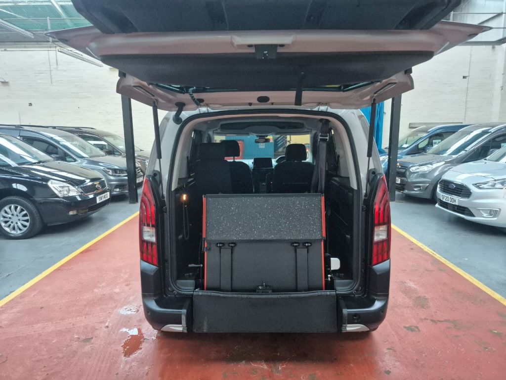 Used Peugeot Rifter 2019 for sale - 76895943: Photo 28