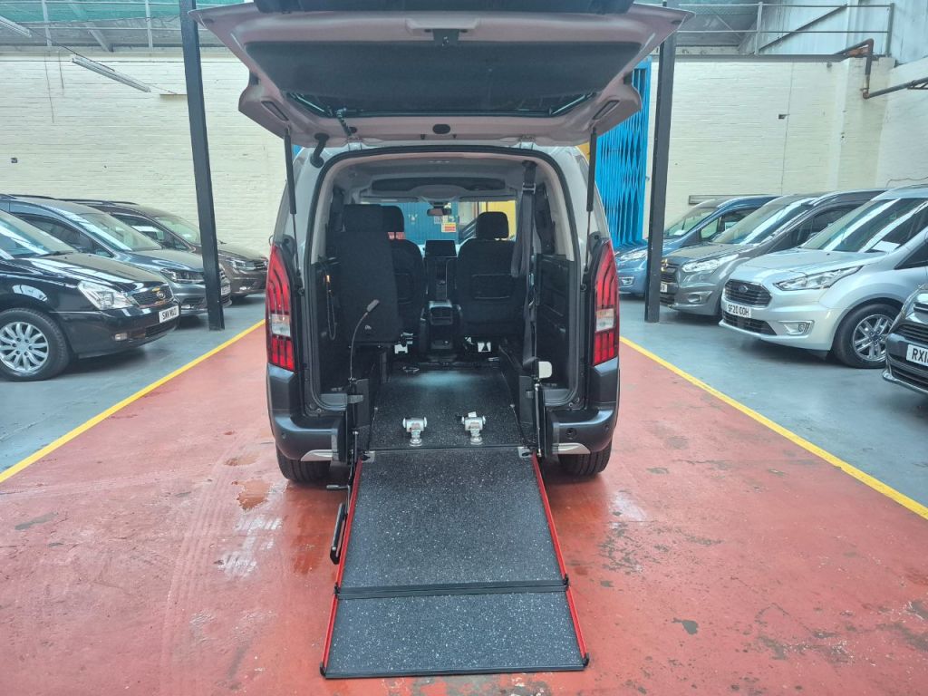 Used Peugeot Rifter 2019 for sale - 76895943: Photo 29