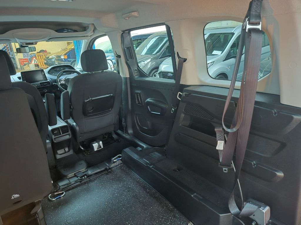 Used Peugeot Rifter 2019 for sale - 76895943: Photo 30