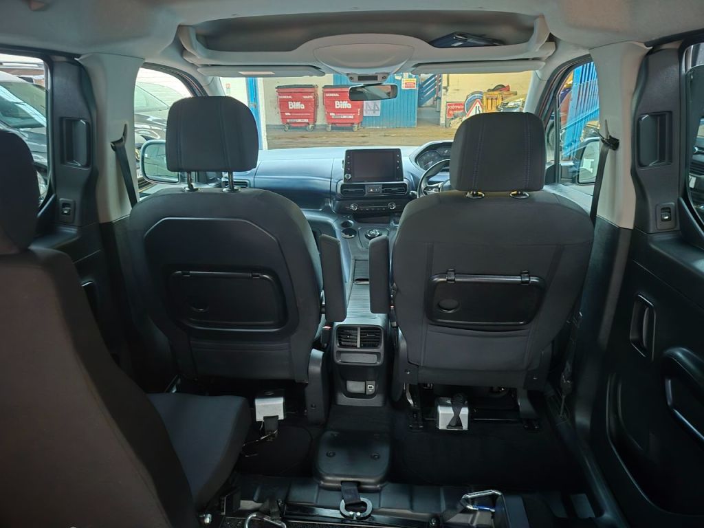 Used Peugeot Rifter 2019 for sale - 76895943: Photo 32