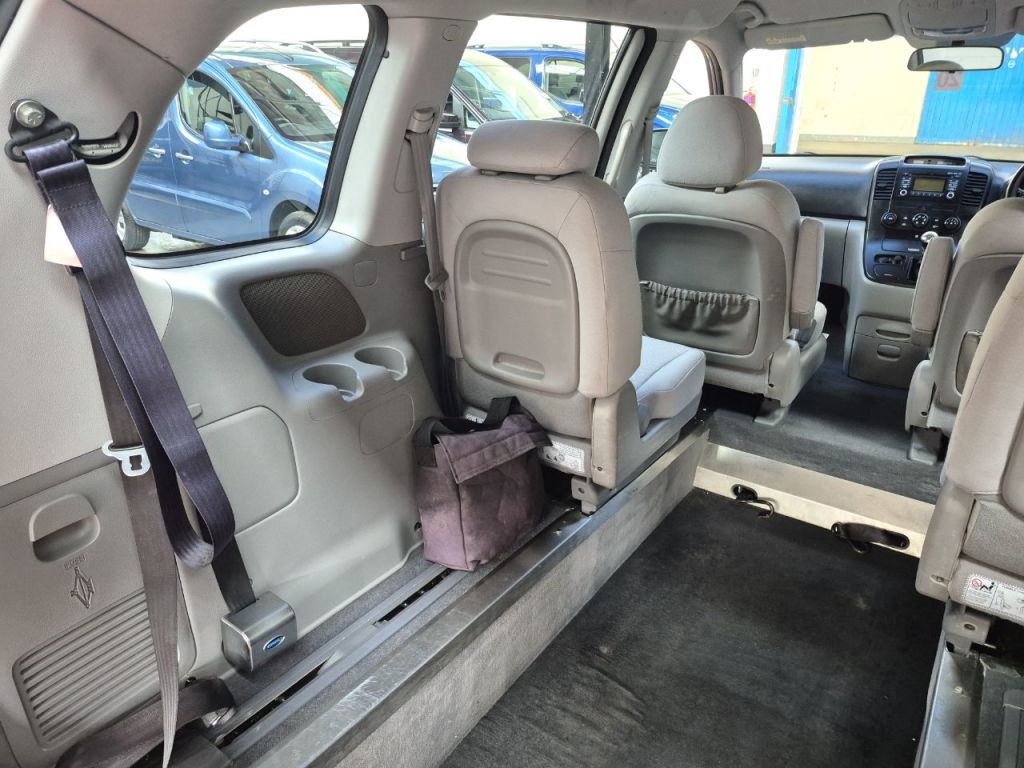 Used Kia Sedona 2011 for sale - 77821534: Photo 27