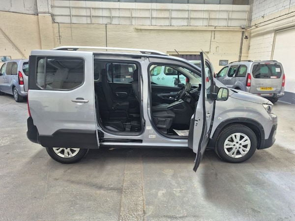 Used Peugeot Rifter 2021 for sale - 74942089: Photo 14