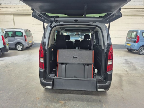 Used Peugeot Rifter 2021 for sale - 74942089: Photo 23