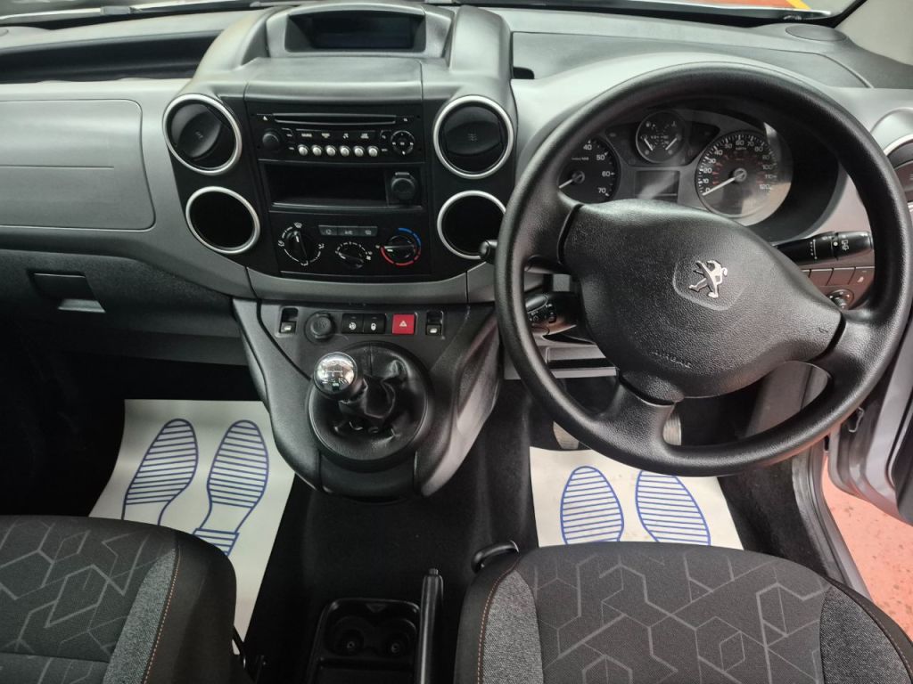 Used Peugeot Partner 2018 for sale - 76263121: Photo 18