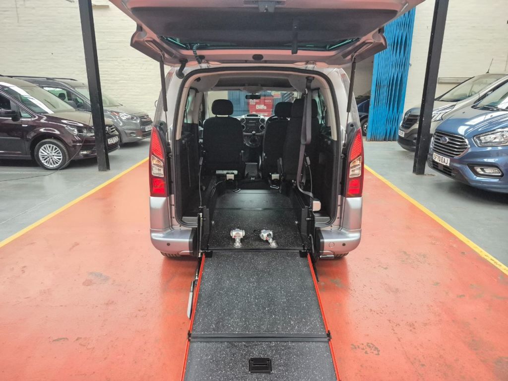 Used Peugeot Partner 2018 for sale - 76263121: Photo 23