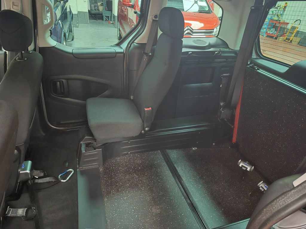 Used Peugeot Partner 2018 for sale - 76263121: Photo 8