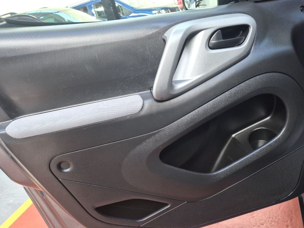 Used Peugeot Partner Tepee 2017 for sale - 76367141: Photo 11
