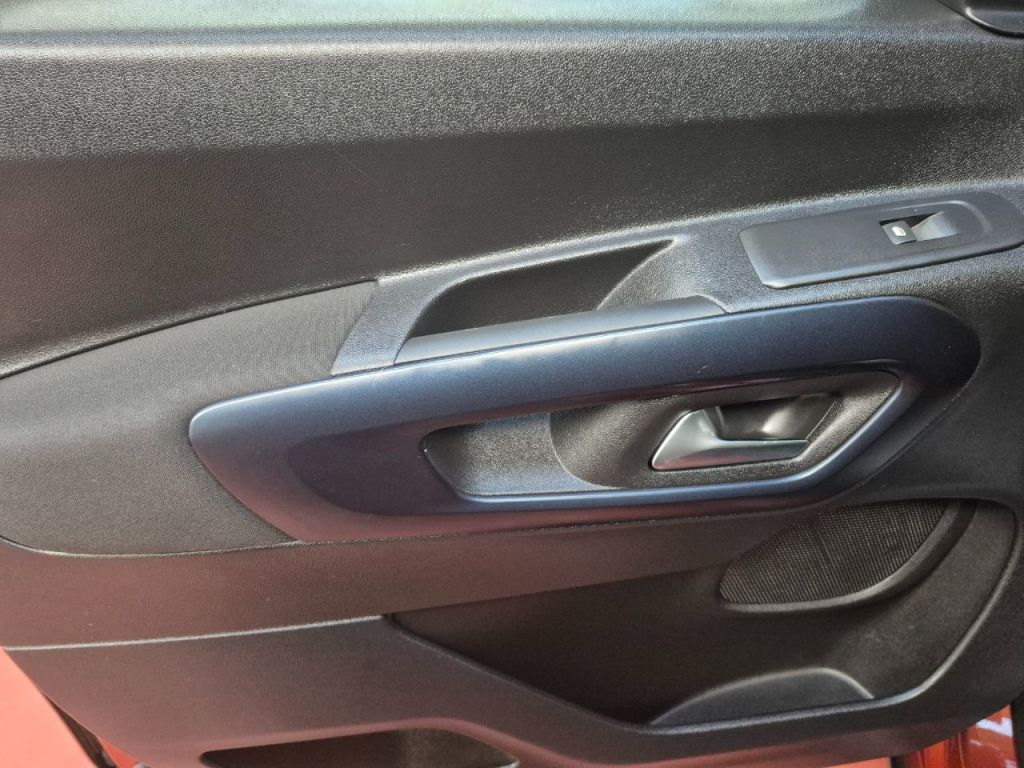 Used Peugeot Rifter 2020 for sale - 76697945: Photo 11