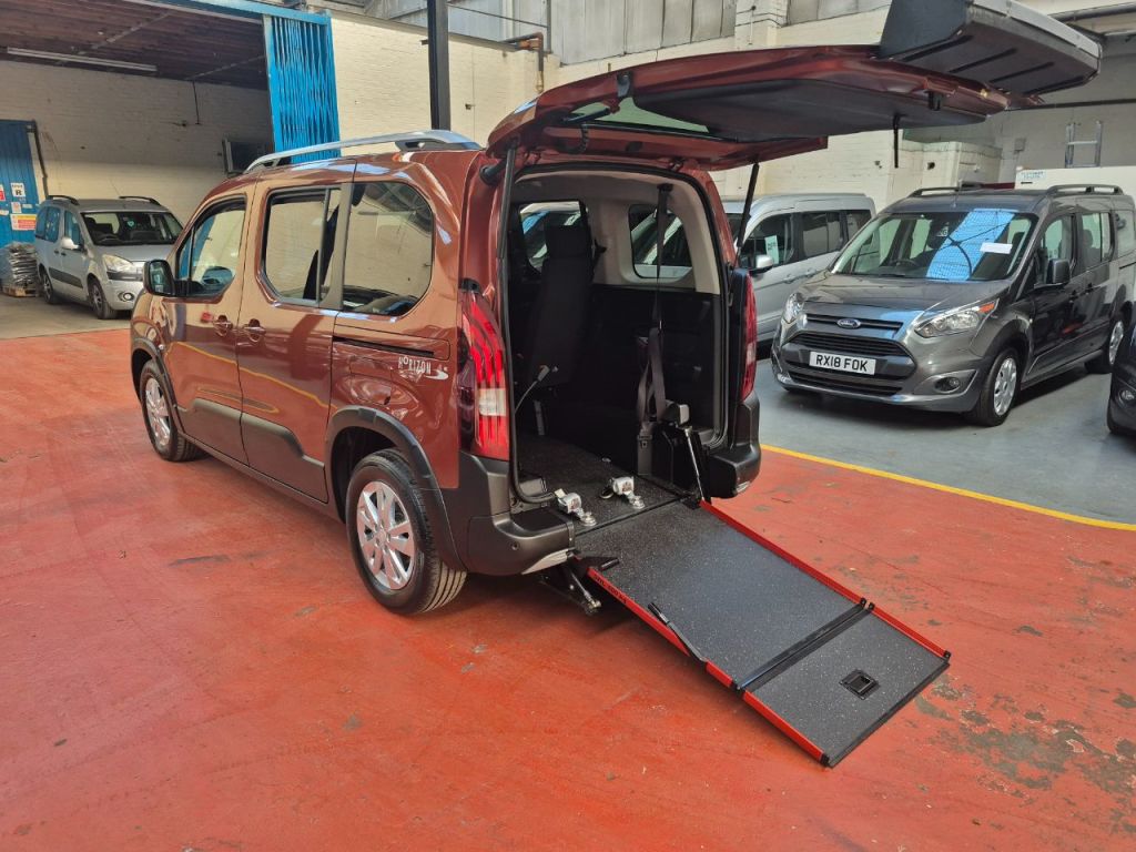 Used Peugeot Rifter 2020 for sale - 76697945: Photo 4