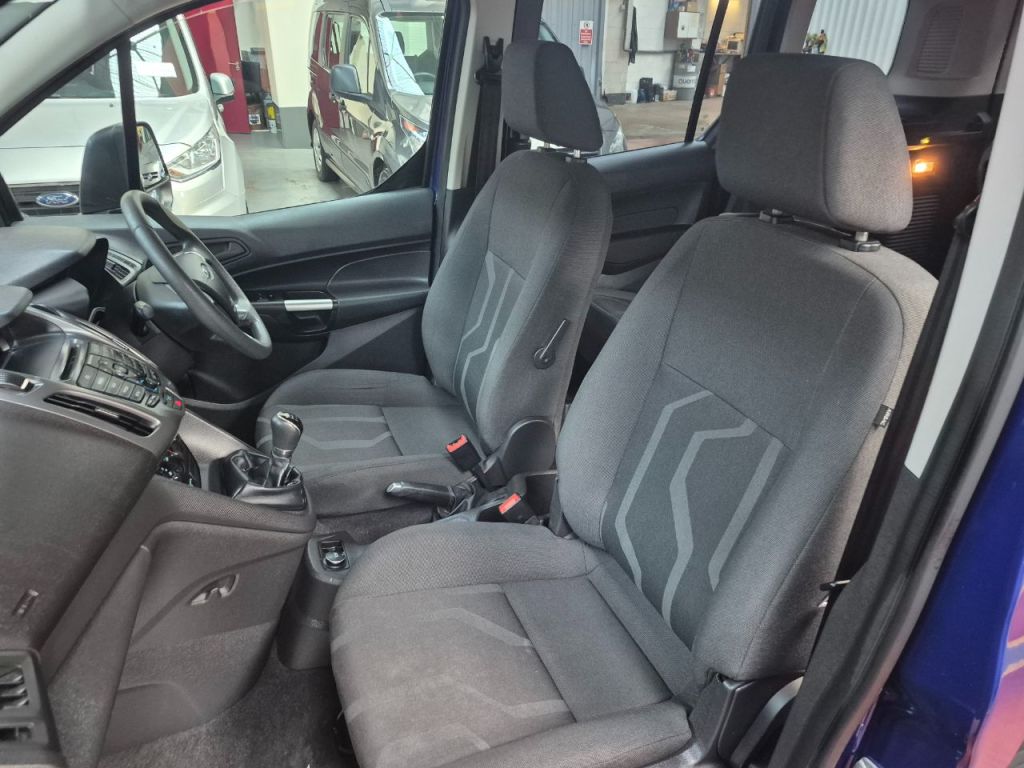 Used Ford Tourneo Connect 2016 for sale - 76438946: Photo 10