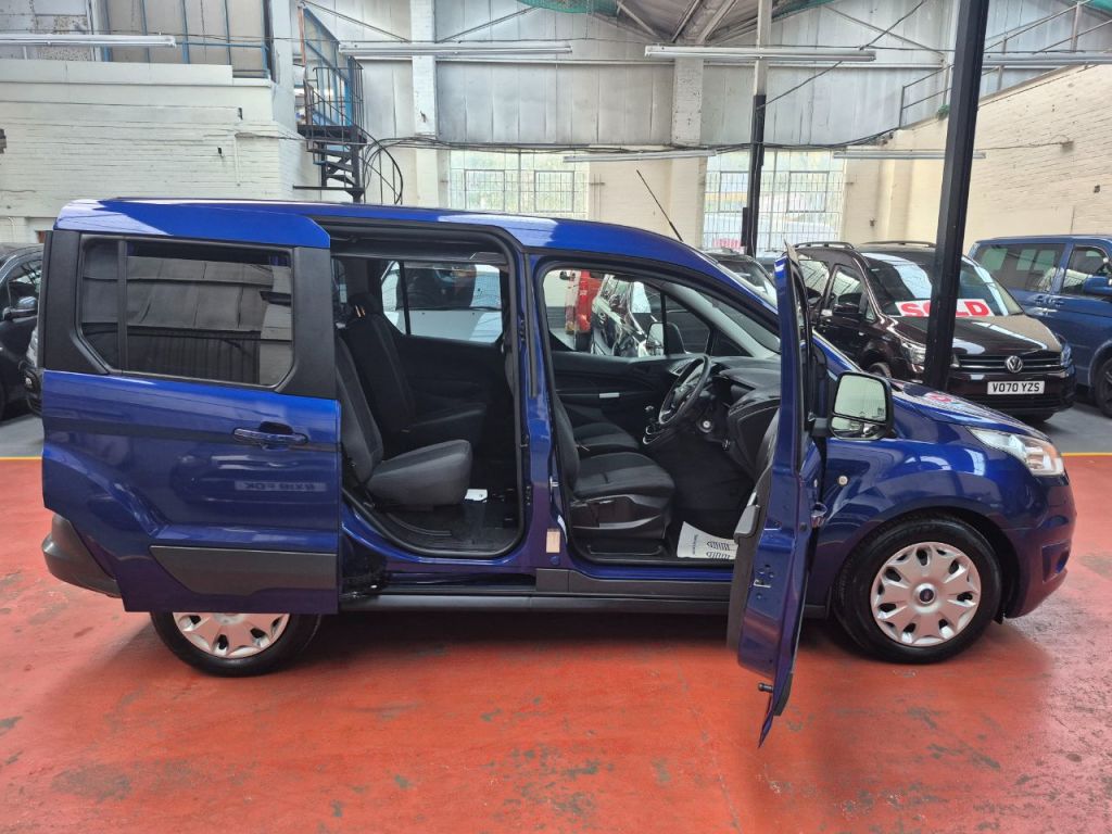 Used Ford Tourneo Connect 2016 for sale - 76438946: Photo 14