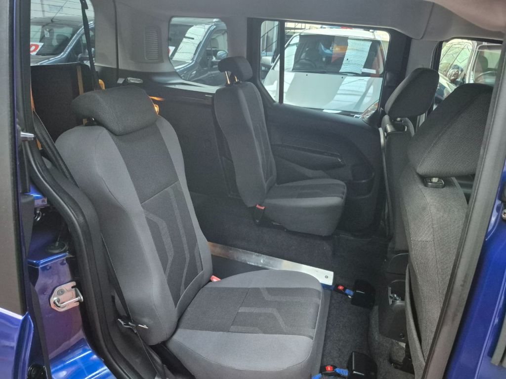 Used Ford Tourneo Connect 2016 for sale - 76438946: Photo 15