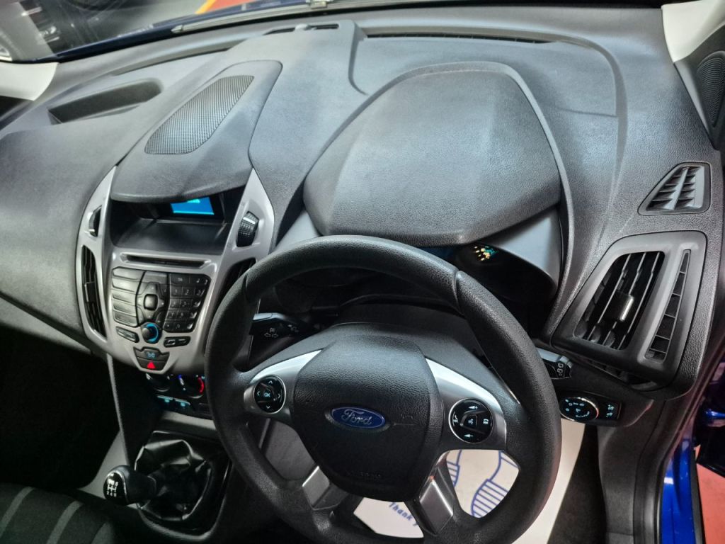 Used Ford Tourneo Connect 2016 for sale - 76438946: Photo 17