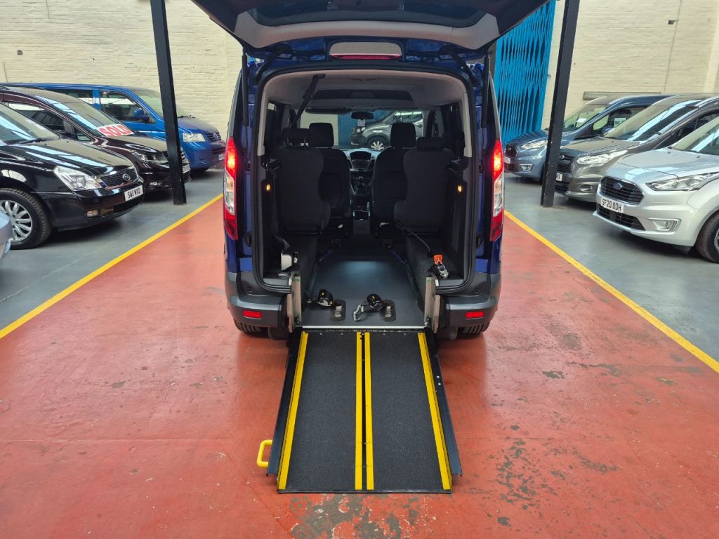 Used Ford Tourneo Connect 2016 for sale - 76438946: Photo 24