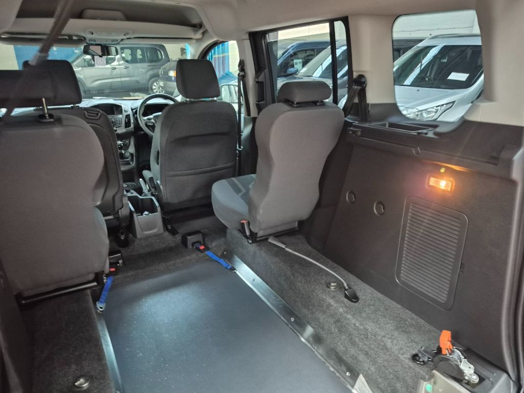 Used Ford Tourneo Connect 2016 for sale - 76438946: Photo 25