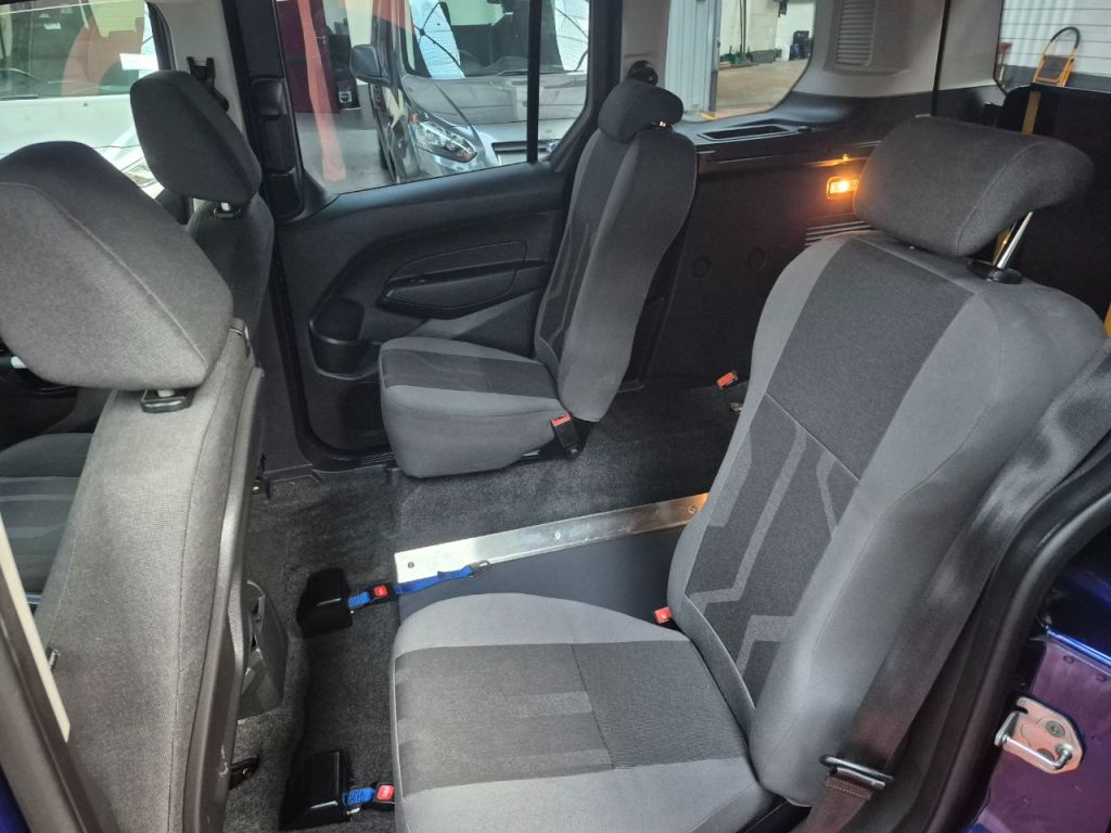 Used Ford Tourneo Connect 2016 for sale - 76438946: Photo 9