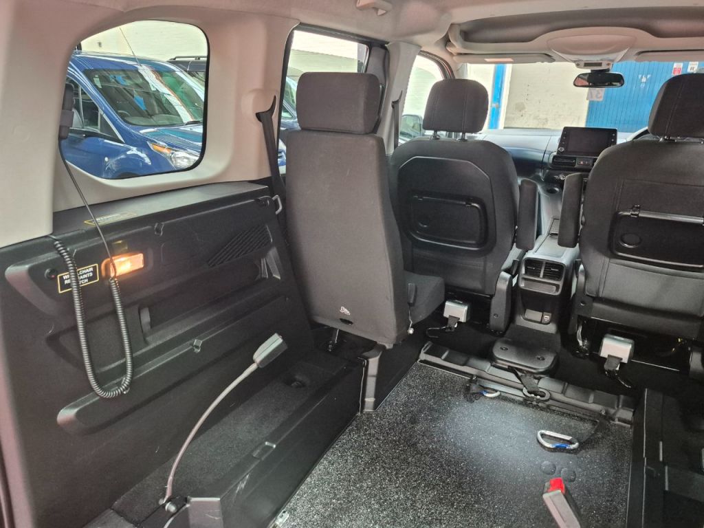 Used Peugeot Rifter 2022 for sale - 75764684: Photo 31