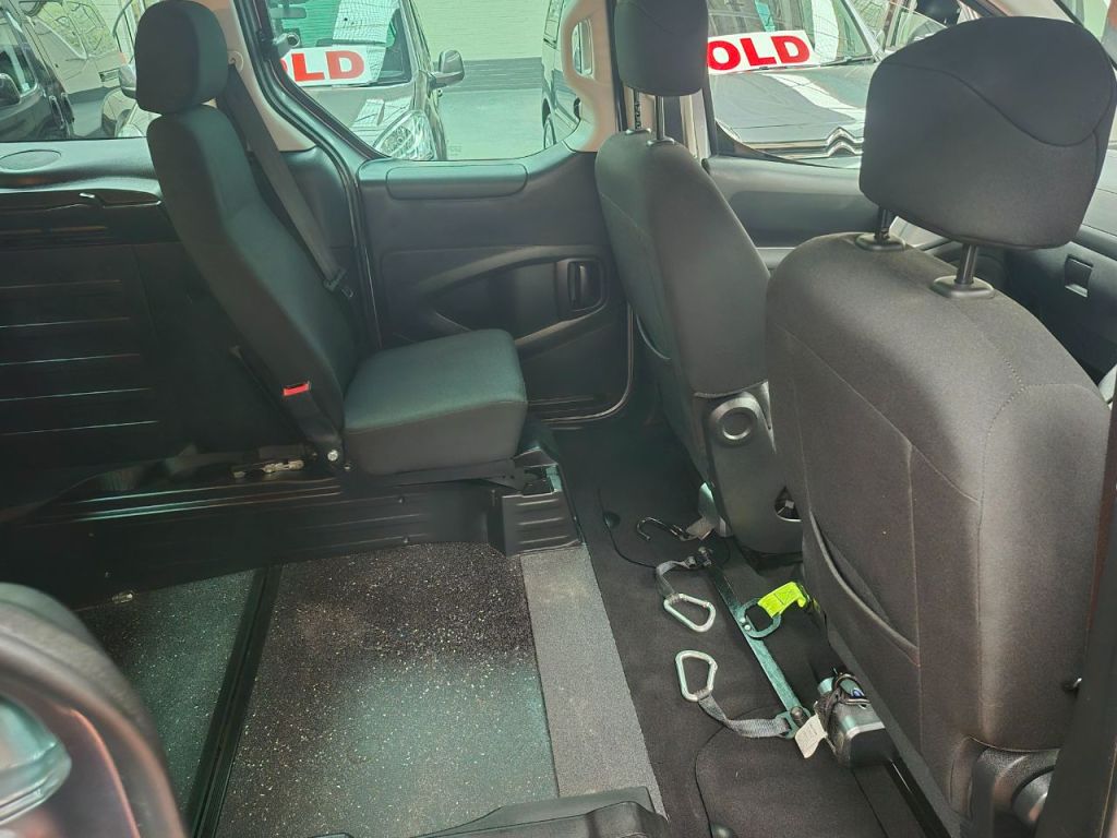 Used Peugeot Partner 2018 for sale - 76312845: Photo 14