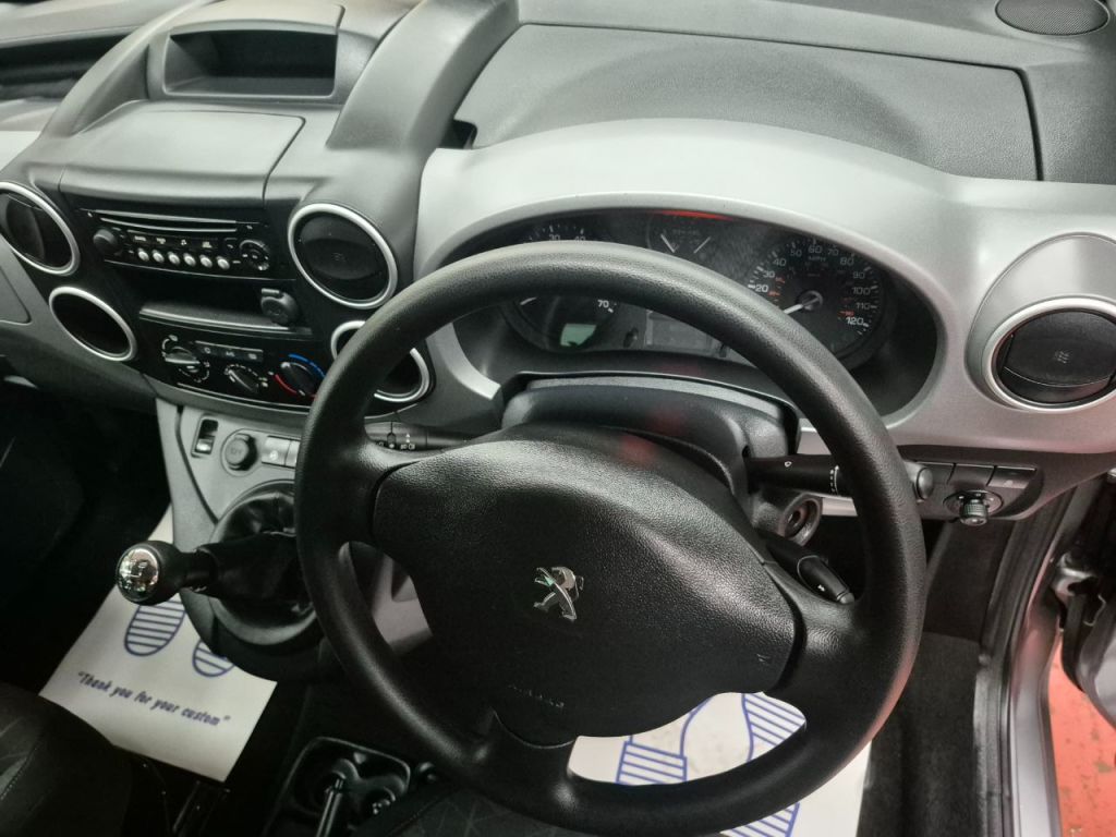 Used Peugeot Partner 2018 for sale - 76312845: Photo 16