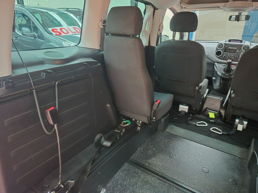 Used Peugeot Partner 2018 for sale - 76312845: Photo 25