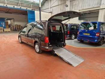 Used Volkswagen Caddy Maxi Life 2016 for sale - 74355539: Photo