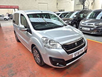 Used Peugeot Partner 2018 for sale - 79607348: Photo