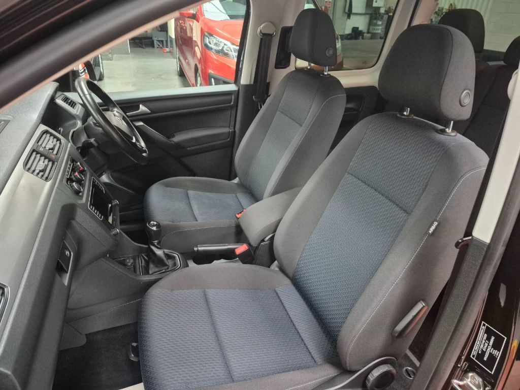 Used Volkswagen Caddy Maxi Life 2020 for sale - 76290898: Photo 10