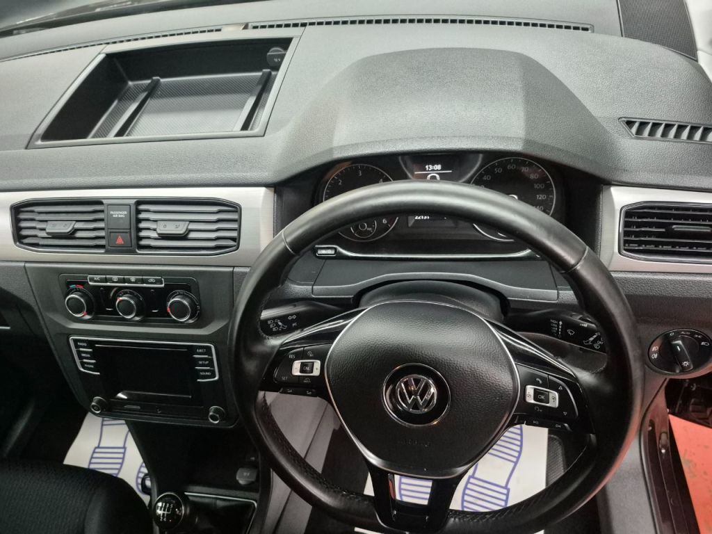 Used Volkswagen Caddy Maxi Life 2020 for sale - 76290898: Photo 16