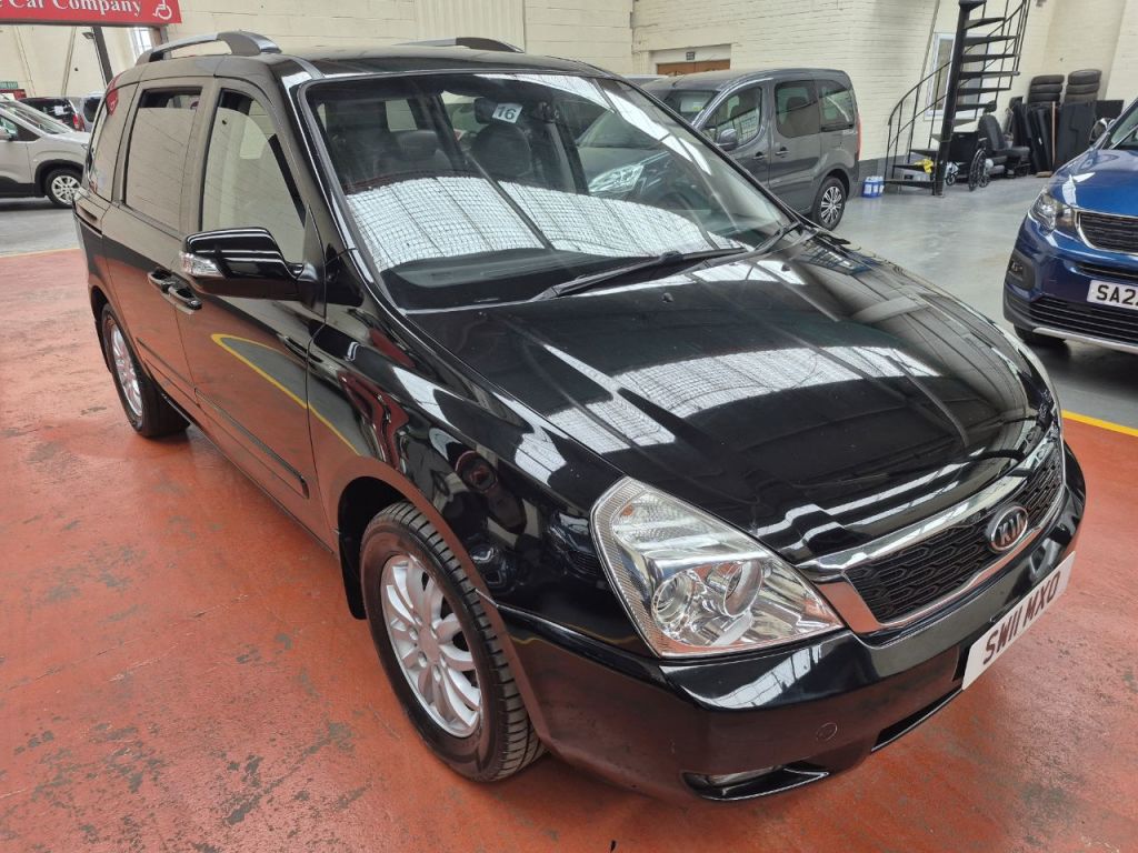 Used Kia Sedona 2011 for sale - 76056579: Photo 2